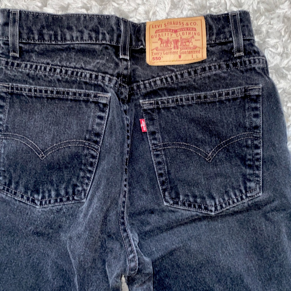 Levi’s 550 black jeans